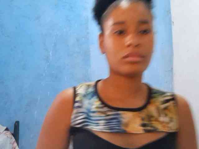 RomanaBeatson webcam