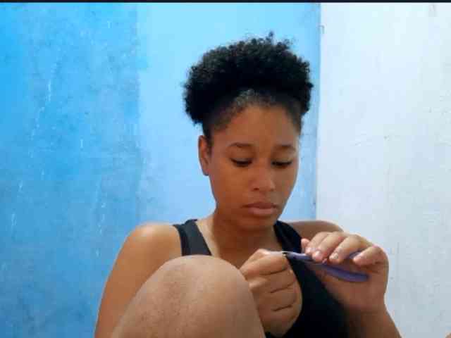 RomanaBeatson webcam