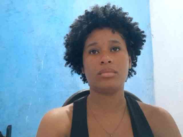 RomanaBeatson webcam