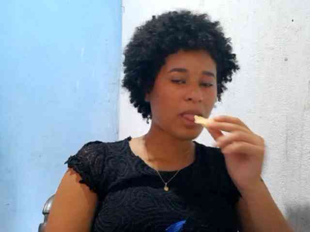 RomanaBeatson webcam