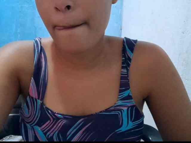 RomanaBeatson webcam