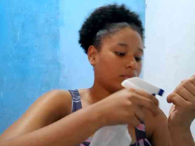 RomanaBeatson webcam