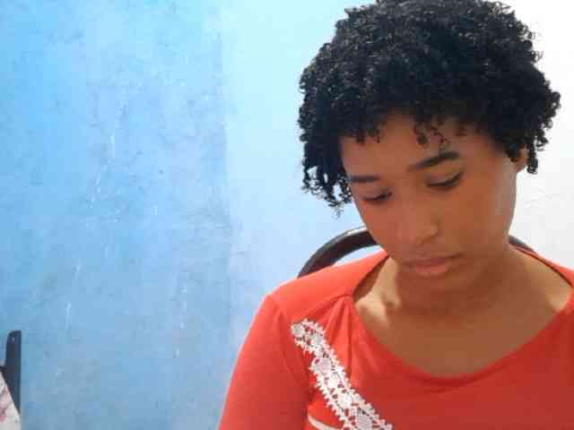 RomanaBeatson webcam