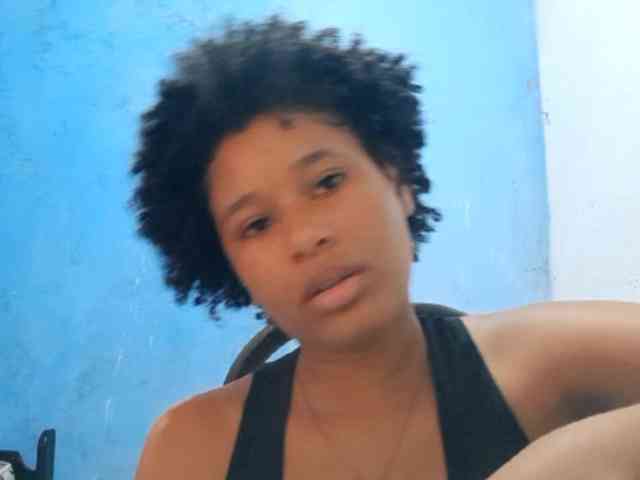 RomanaBeatson webcam