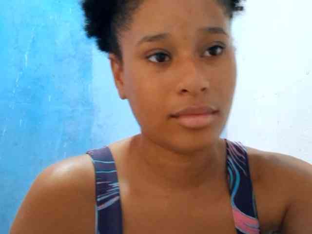 RomanaBeatson webcam