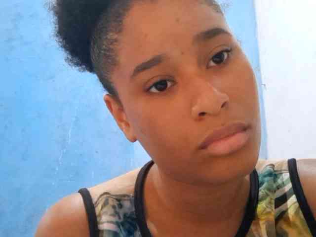 RomanaBeatson webcam