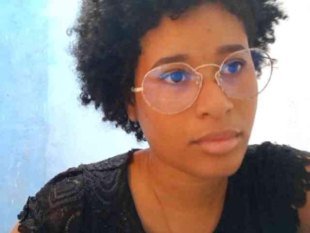 RomanaBeatson webcam