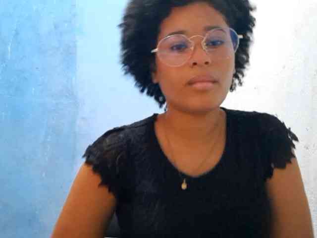 RomanaBeatson webcam