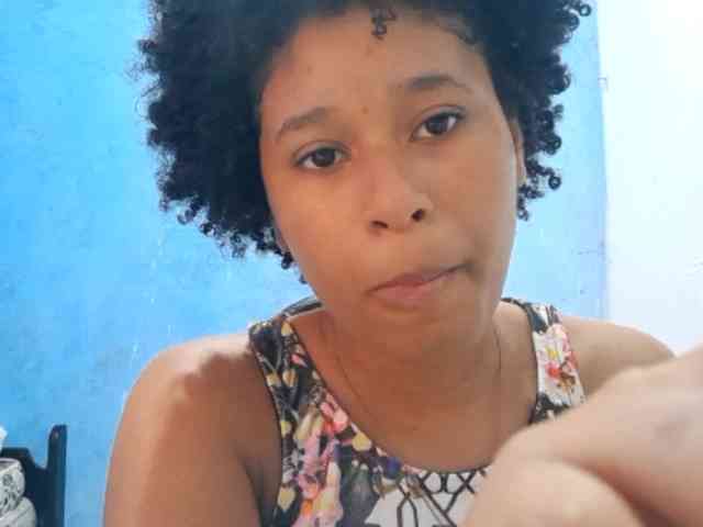 RomanaBeatson webcam