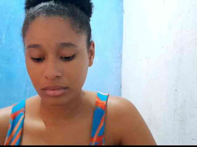 RomanaBeatson webcam