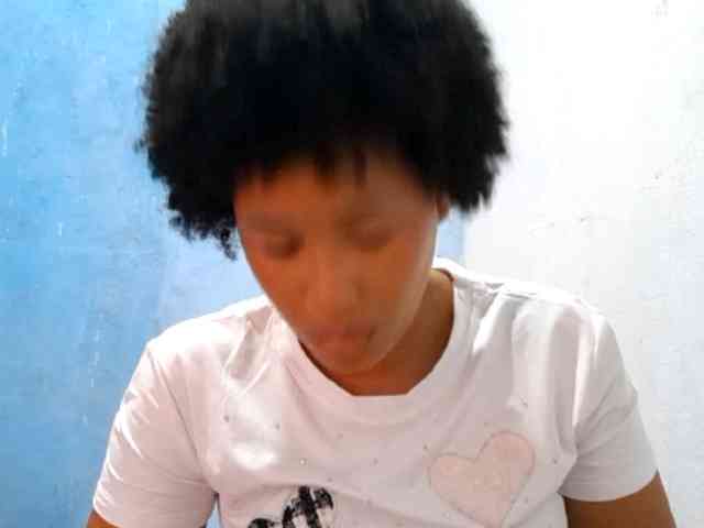 RomanaBeatson webcam