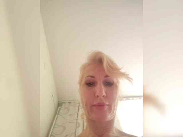 Lionessa Live Webcam on BongaCams