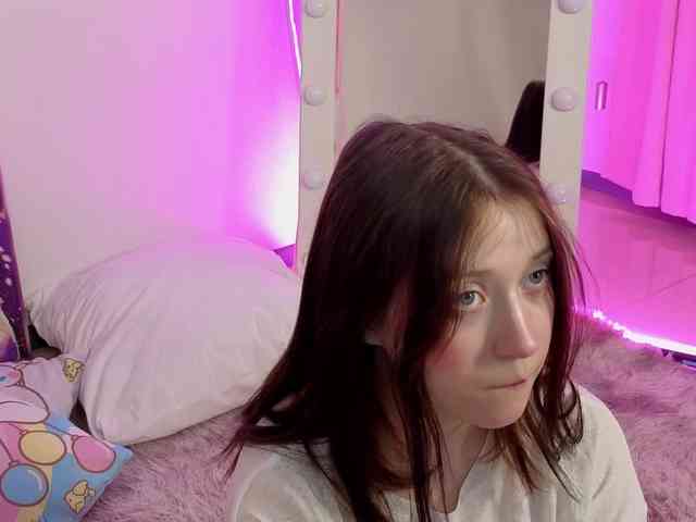 MollyMay webcam