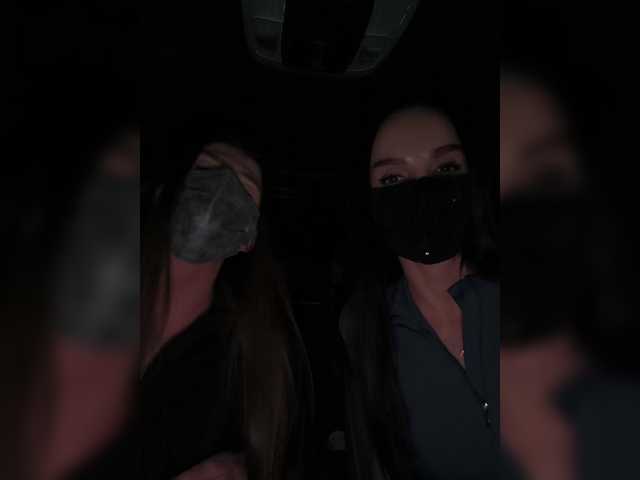 2Bounty Live Cam on BongaCams