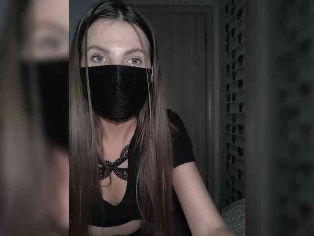 2Bounty Live Webcam on BongaCams