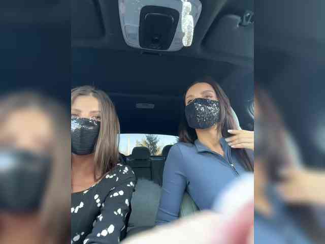 2Bounty Live Webcam on BongaCams