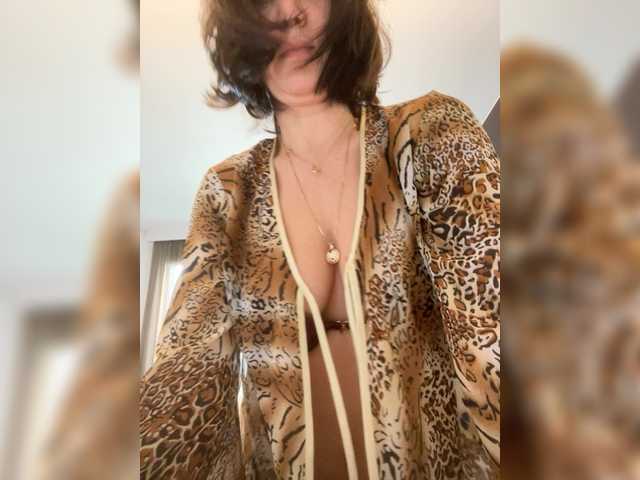 go to chat with Tina-2332