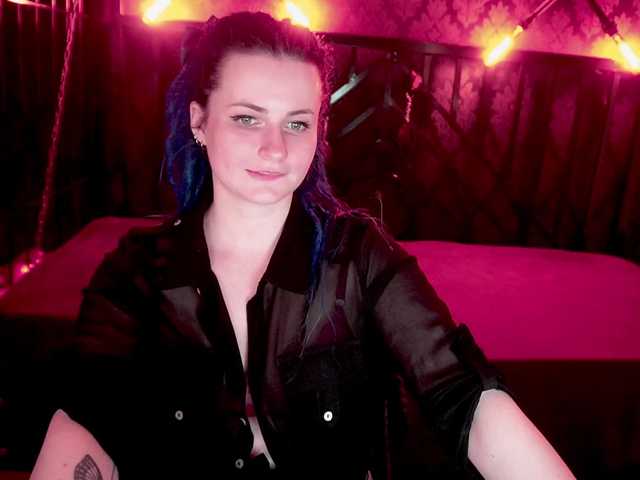 AlisaGrace's BongaCams show and profile