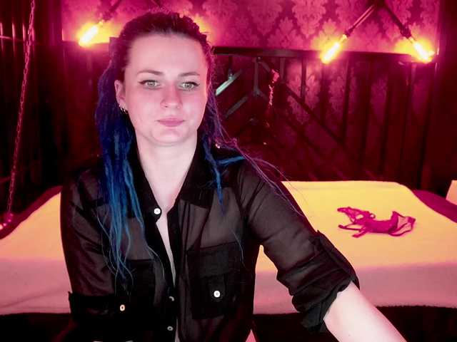 AlisaGrace's BongaCams show and profile