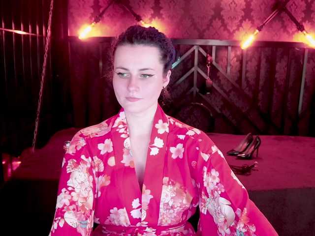 AlisaGrace's BongaCams show and profile