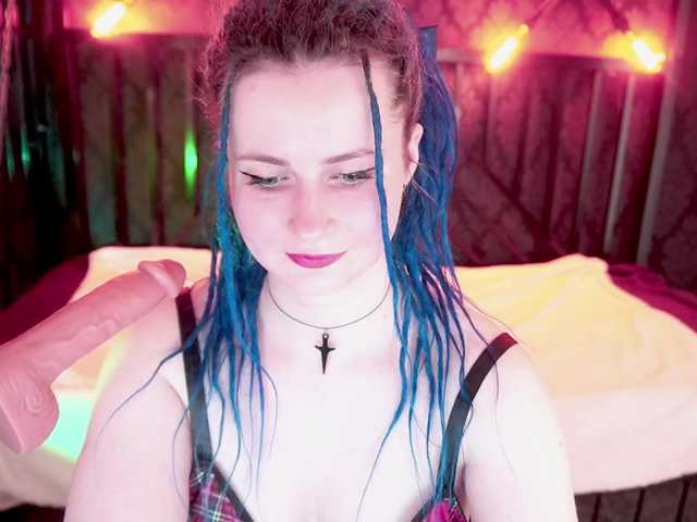 AlisaGrace's BongaCams show and profile