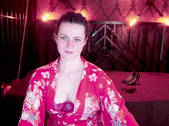 AlisaGrace's BongaCams show and profile