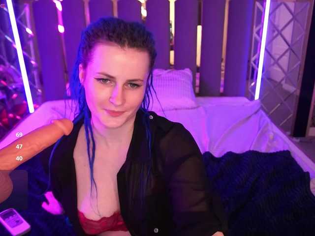 AlisaGrace's BongaCams show and profile