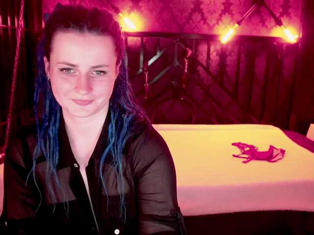 AlisaGrace's BongaCams show and profile