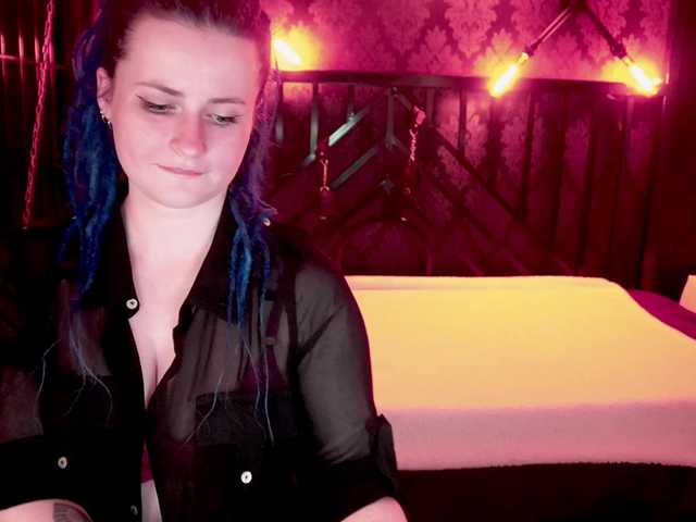 AlisaGrace's BongaCams show and profile