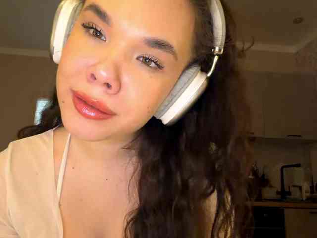 JeseniaTowell webcam