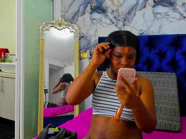 CAILYN-EVANS Live Webcam on BongaCams