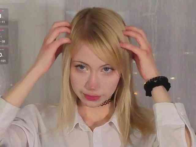 UwuFlower Live Webcam on BongaCams