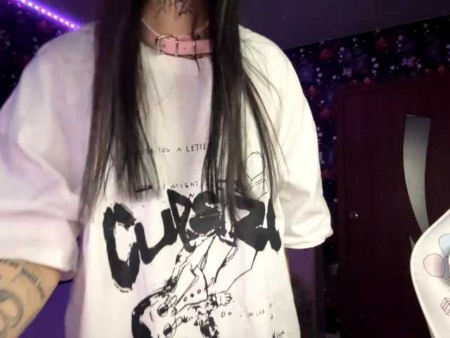 QuianaDearman's avatar