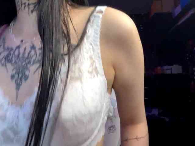 QuianaDearman webcam