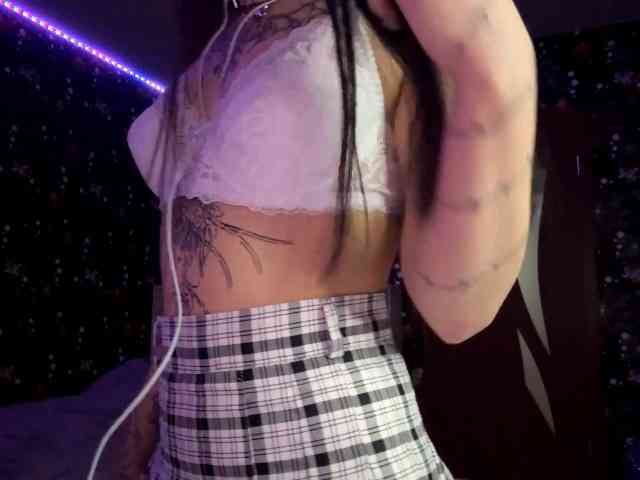 QuianaDearman webcam