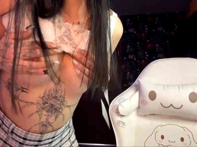 QuianaDearman webcam