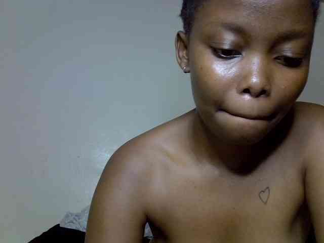 LAESTY Live Webcam on BongaCams