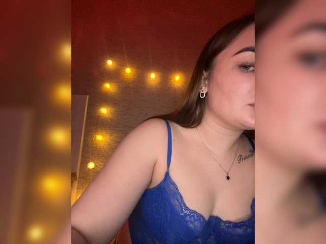 le modèle Elaine-Bell est en webcam porno dans un show sur le site bongacams, il possède les tags suivants: White/Caucasian,Brunette,Shaved