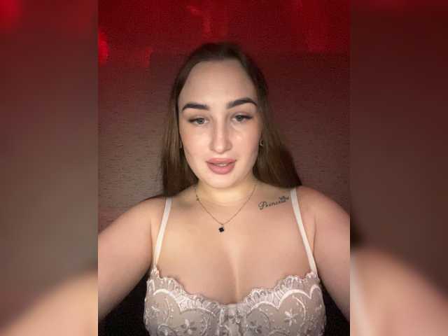 Elaine-Bell webcam stream