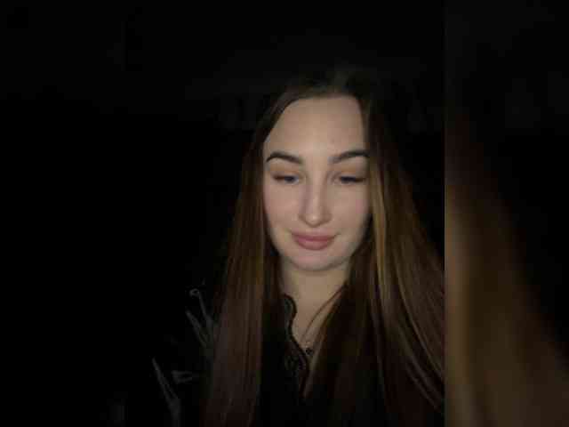 Elaine-Bell Live Webcam on BongaCams