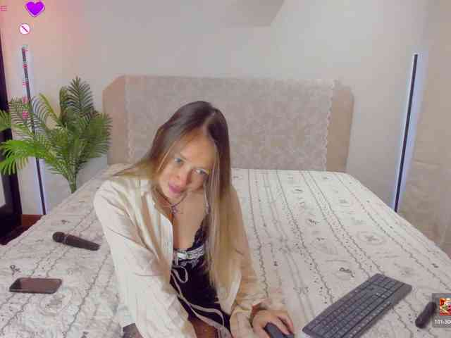 SlowlyLolly44 webcam