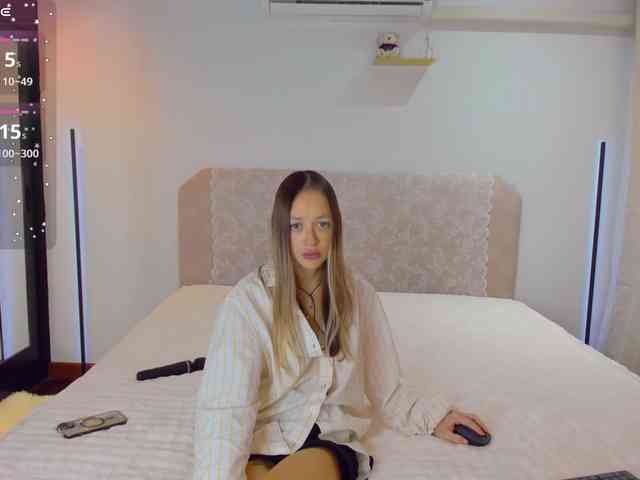 SlowlyLolly44 webcam