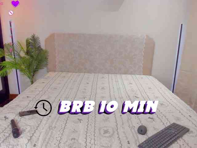 SlowlyLolly44 webcam