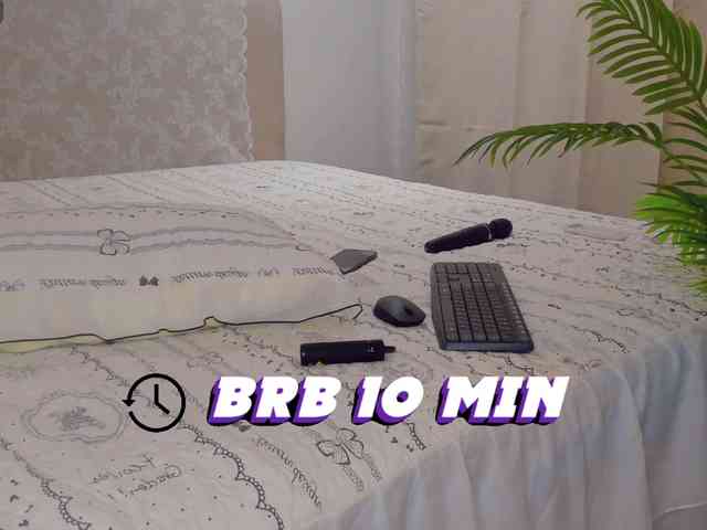 SlowlyLolly44 webcam