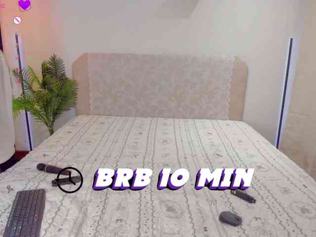 SlowlyLolly44 webcam