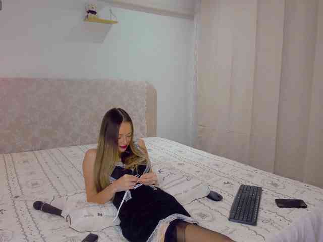 SlowlyLolly44 webcam