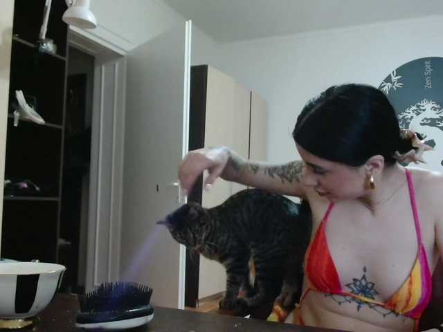 2getherwet's BongaCams show and profile