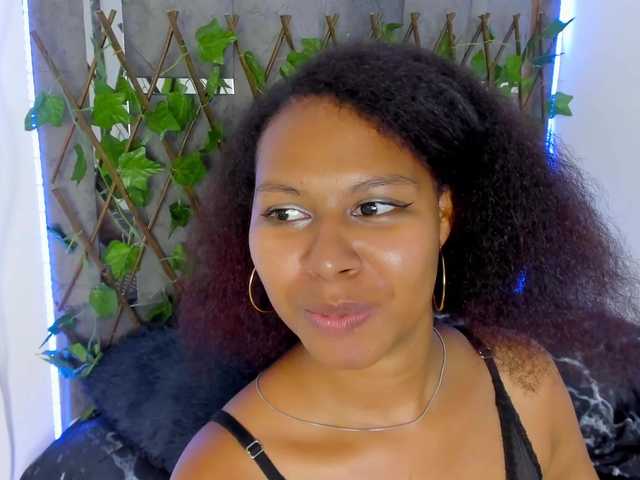 tatianasquirthot's BongaCams show and profile