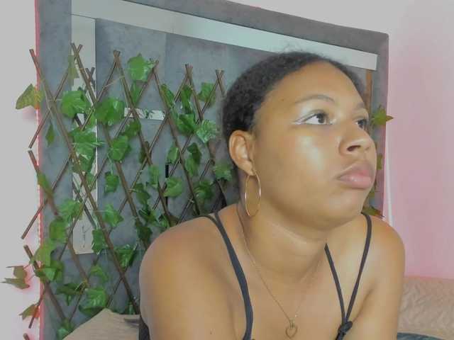 tatianasquirthot's BongaCams show and profile