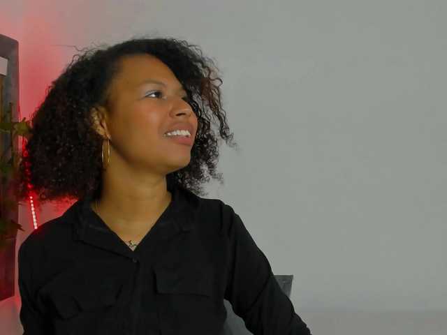 tatianasquirthot's BongaCams show and profile